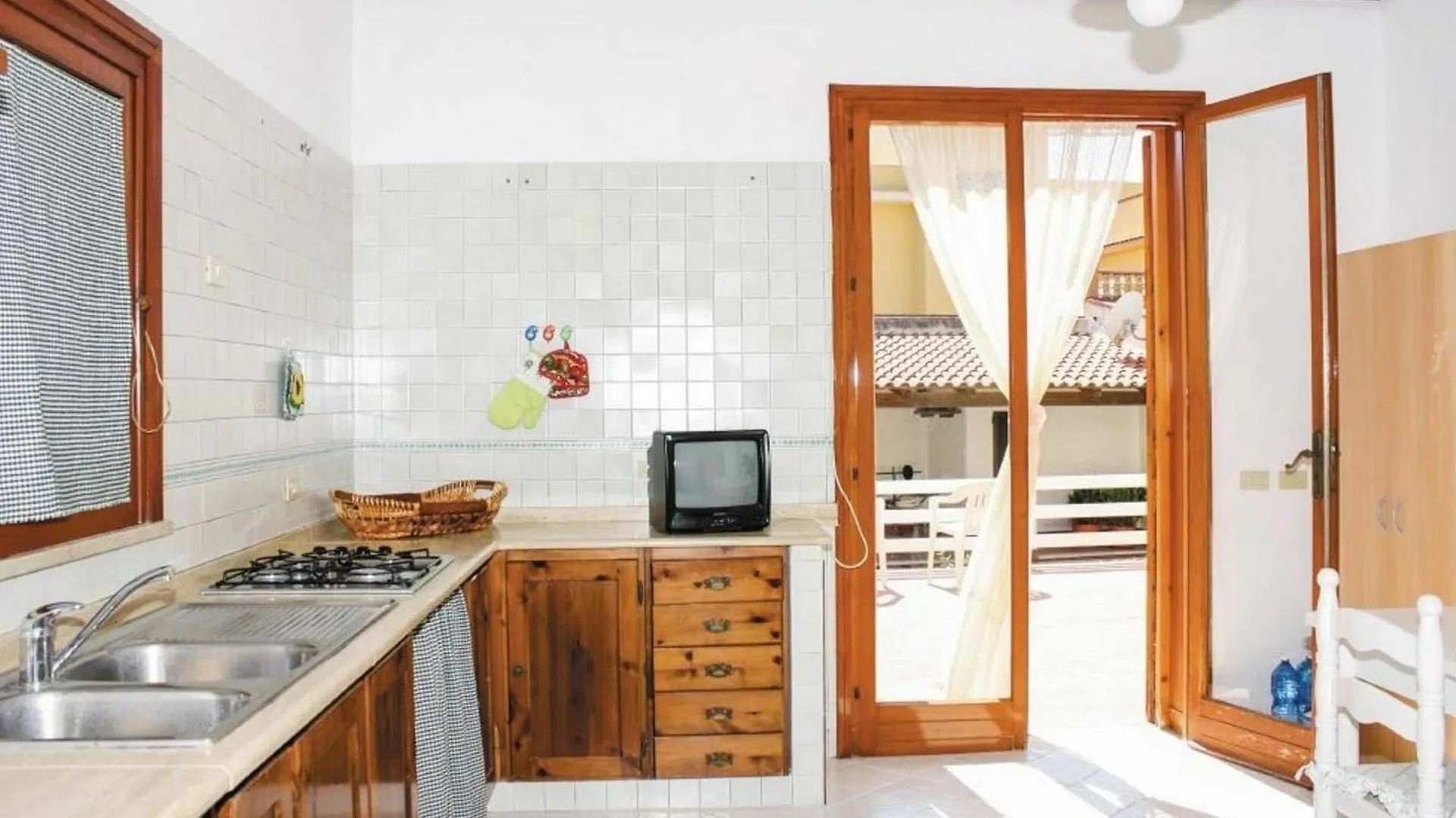 Villa With 3 Bedrooms In Mazara Del Vallo, With Pool Access, Enclosed