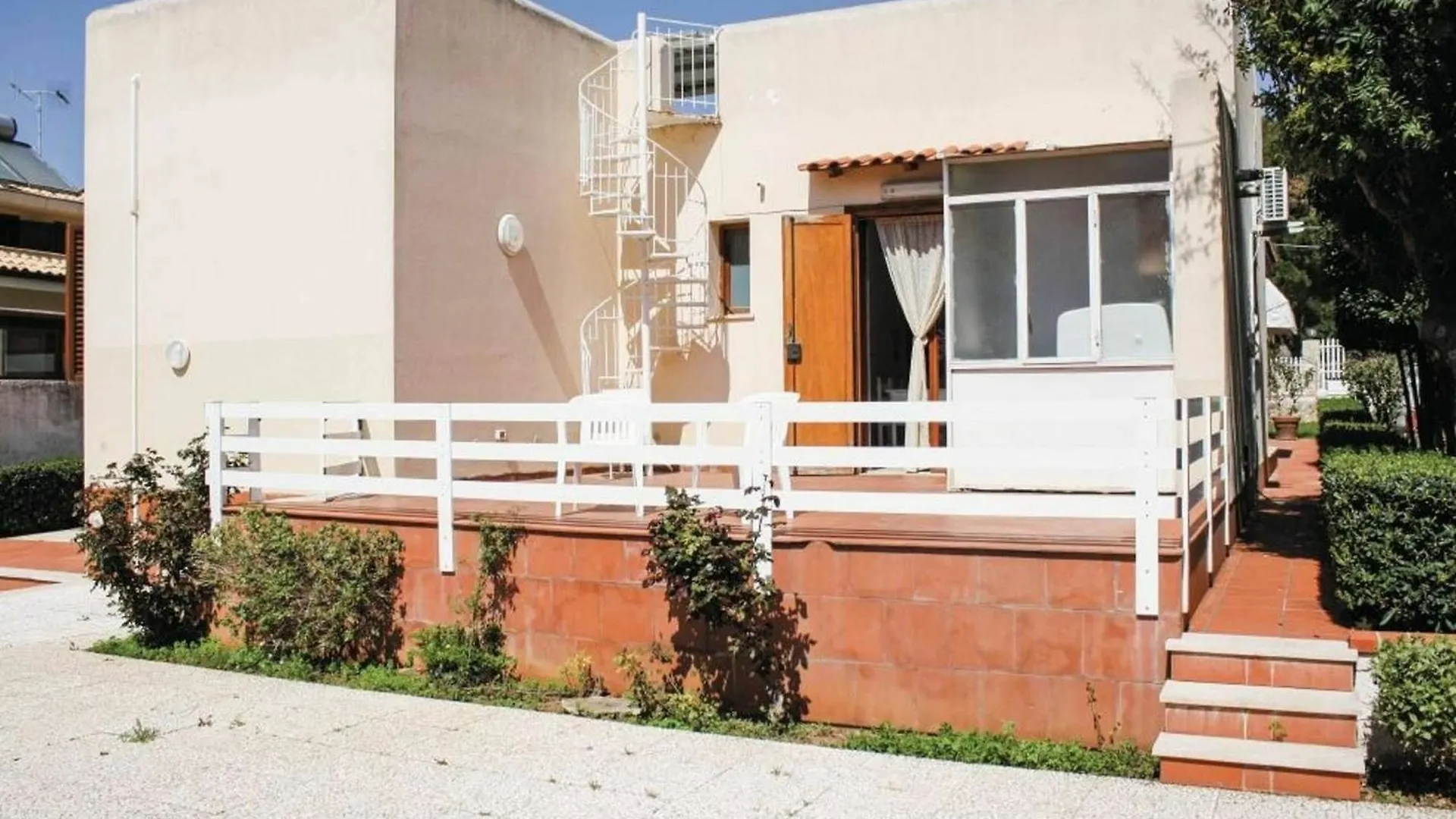 Villa With 3 Bedrooms In Mazara Del Vallo, With Pool Access, Enclosed