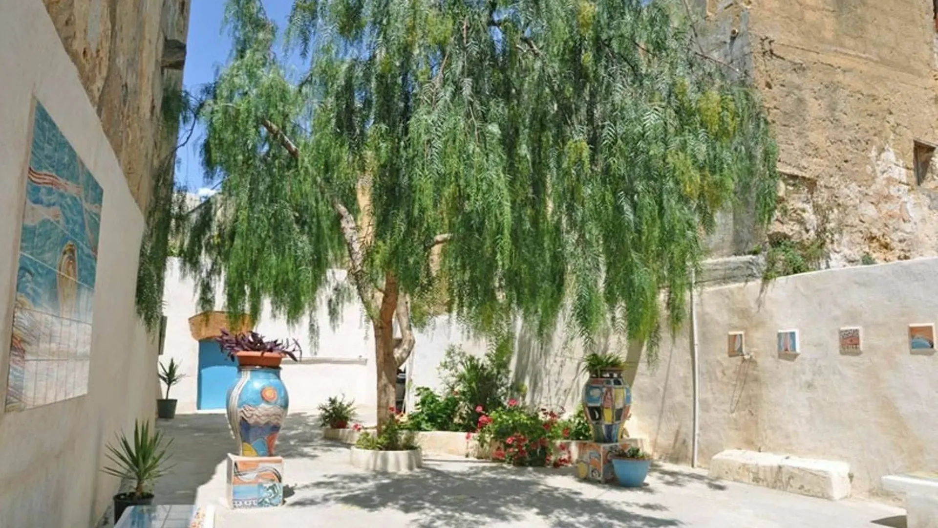 Villa With 3 Bedrooms In Mazara Del Vallo, With Pool Access, Enclosed 0*,
